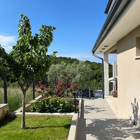 Ferienhaus Bella Serbani Brtonigla